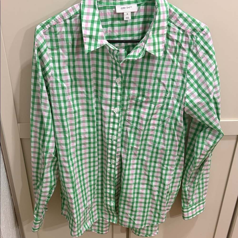 Green and White Checkered Men's Casual Shirt
